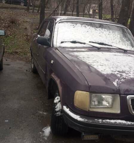 Фиолетовый ГАЗ 3110 Волга, объемом двигателя 2.5 л и пробегом 200 тыс. км за 1300 $, фото 2 на Automoto.ua