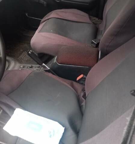 Фиолетовый ГАЗ 3110 Волга, объемом двигателя 2.5 л и пробегом 200 тыс. км за 1300 $, фото 6 на Automoto.ua