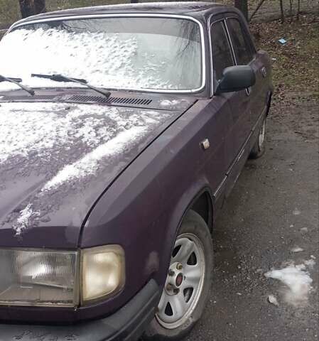 Фиолетовый ГАЗ 3110 Волга, объемом двигателя 2.5 л и пробегом 200 тыс. км за 1300 $, фото 1 на Automoto.ua