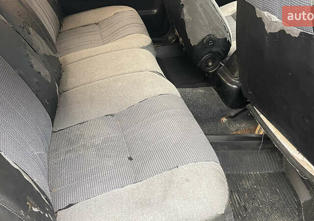 Фиолетовый ГАЗ 3110 Волга, объемом двигателя 2.5 л и пробегом 268 тыс. км за 950 $, фото 11 на Automoto.ua