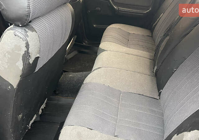 Фиолетовый ГАЗ 3110 Волга, объемом двигателя 2.5 л и пробегом 268 тыс. км за 950 $, фото 9 на Automoto.ua