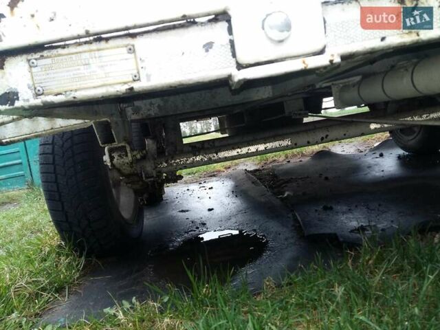 ГАЗ 3110 Волга 2017 у Радехове на Automoto.ua ГАЗ 3110 Волга, об'ємом двигуна 2.45 л та пробігом 111 тис. км за 2643 $, фото 3 на Automoto.ua