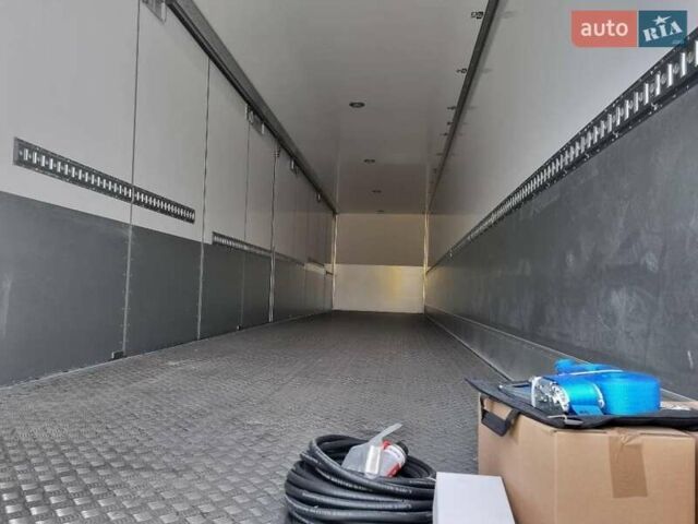 ГАЗ 3110 Волга, объемом двигателя 2.45 л и пробегом 1 тыс. км за 165007 $, фото 6 на Automoto.ua
