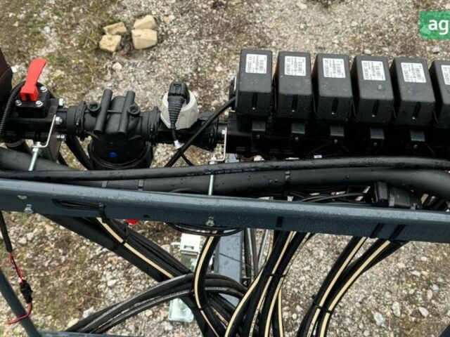 ГАЗ 3110 Волга, об'ємом двигуна 2.45 л та пробігом 0 тис. км за 13270 $, фото 12 на Automoto.ua