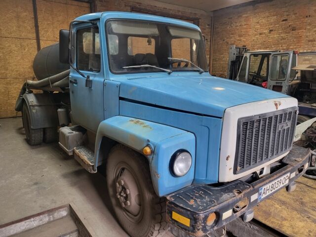 ГАЗ 3110 Волга, объемом двигателя 2.45 л и пробегом 0 тыс. км за 5000 $, фото 2 на Automoto.ua