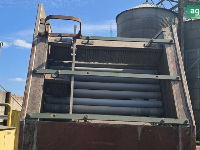 ГАЗ 3110 Волга 1995 в Хмельницком на Automoto.ua ГАЗ 3110 Волга, объемом двигателя 2.45 л и пробегом 0 тыс. км за 3900 $, фото 5 на Automoto.ua