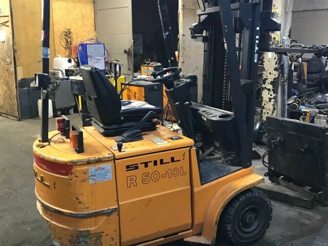 ГАЗ 3110 Волга, об'ємом двигуна 2.45 л та пробігом 0 тис. км за 4658 $, фото 1 на Automoto.ua