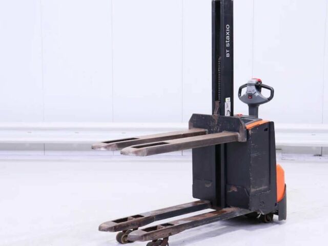 ГАЗ 3110 Волга, об'ємом двигуна 2.45 л та пробігом 0 тис. км за 4658 $, фото 20 на Automoto.ua