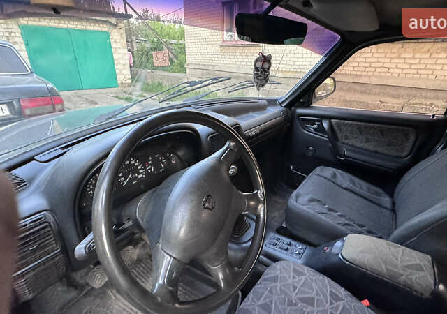 ГАЗ 3110 Волга, объемом двигателя 2.3 л и пробегом 300 тыс. км за 1000 $, фото 6 на Automoto.ua