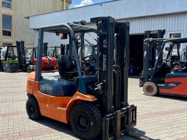 ГАЗ 3110 Волга, объемом двигателя 2.45 л и пробегом 0 тыс. км за 14389 $, фото 4 на Automoto.ua