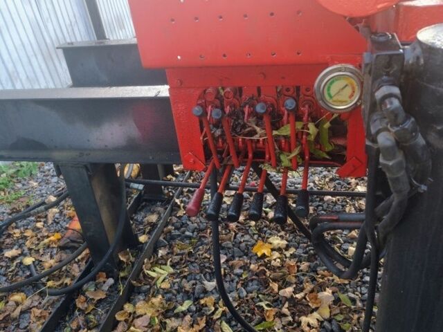 ГАЗ 3110 Волга 2005 в Калиновке на Automoto.ua ГАЗ 3110 Волга, объемом двигателя 2.45 л и пробегом 0 тыс. км за 8200 $, фото 7 на Automoto.ua