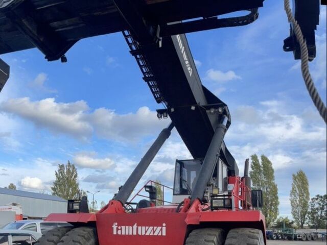 ГАЗ 3110 Волга 2005 в Одессе на Automoto.ua ГАЗ 3110 Волга, объемом двигателя 2.45 л и пробегом 0 тыс. км за 100000 $, фото 4 на Automoto.ua