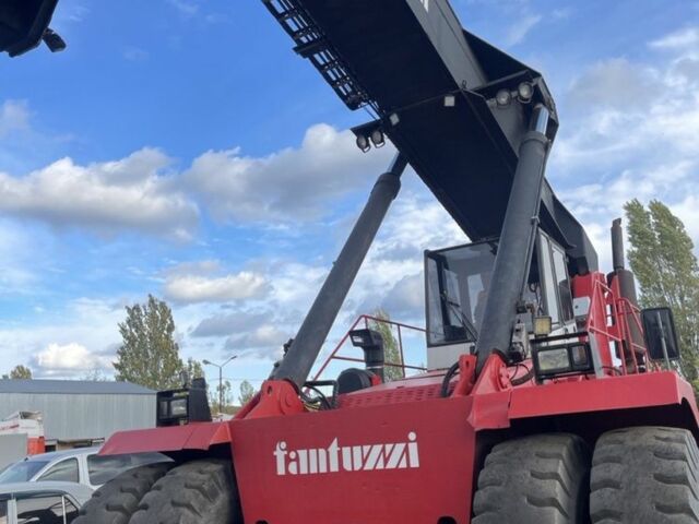 ГАЗ 3110 Волга 2005 в Одессе на Automoto.ua ГАЗ 3110 Волга, объемом двигателя 2.45 л и пробегом 0 тыс. км за 100000 $, фото 5 на Automoto.ua