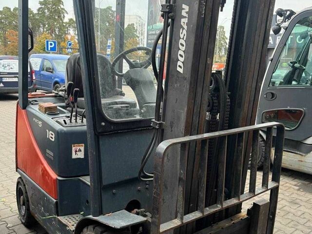 ГАЗ 3110 Волга 2006 в Киеве на Automoto.ua ГАЗ 3110 Волга, объемом двигателя 2.45 л и пробегом 0 тыс. км за 10522 $, фото 16 на Automoto.ua