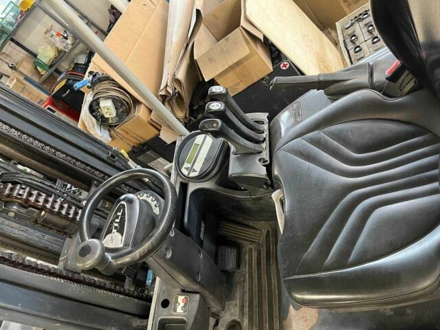 ГАЗ 3110 Волга, об'ємом двигуна 2.45 л та пробігом 0 тис. км за 10977 $, фото 3 на Automoto.ua