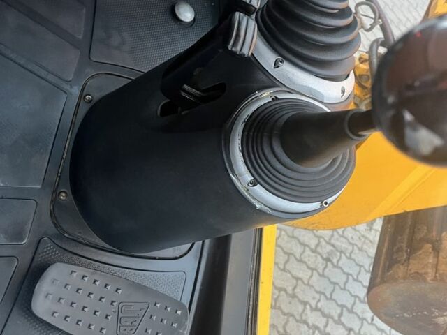 ГАЗ 3110 Волга 2007 у Львові на Automoto.ua ГАЗ 3110 Волга, об'ємом двигуна 2.45 л та пробігом 0 тис. км за 43000 $, фото 21 на Automoto.ua