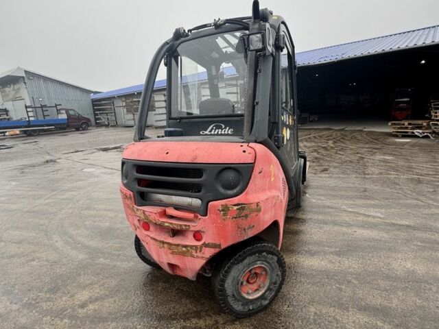 ГАЗ 3110 Волга, объемом двигателя 2.45 л и пробегом 0 тыс. км за 13999 $, фото 2 на Automoto.ua