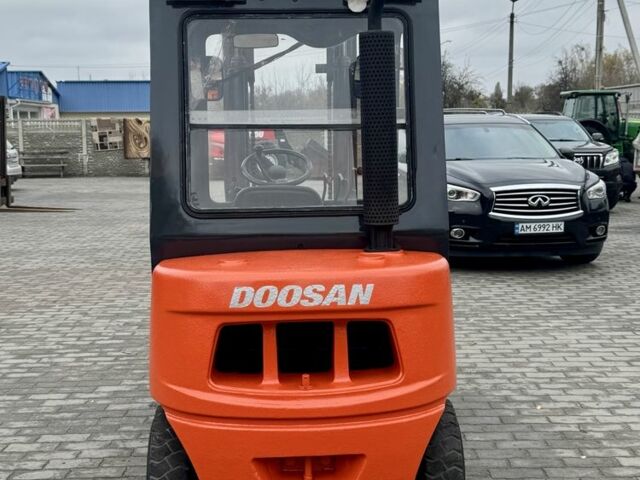ГАЗ 3110 Волга 2008 в Радомышле на Automoto.ua ГАЗ 3110 Волга, объемом двигателя 2.45 л и пробегом 0 тыс. км за 10000 $, фото 3 на Automoto.ua