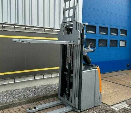 ГАЗ 3110 Волга, объемом двигателя 2.45 л и пробегом 0 тыс. км за 9244 $, фото 14 на Automoto.ua