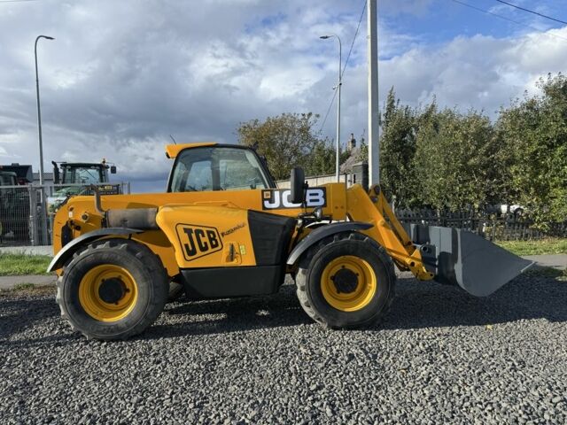 ГАЗ 3110 Волга 2009 у Луцьку на Automoto.ua ГАЗ 3110 Волга, об'ємом двигуна 2.45 л та пробігом 0 тис. км за 43500 $, фото 5 на Automoto.ua