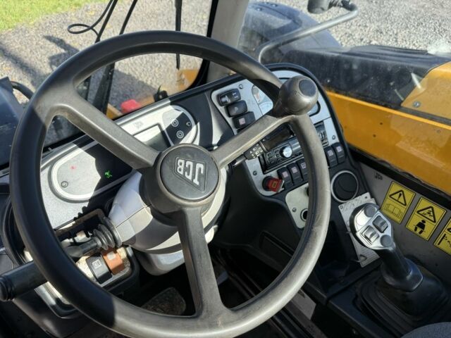 ГАЗ 3110 Волга 2009 у Луцьку на Automoto.ua ГАЗ 3110 Волга, об'ємом двигуна 2.45 л та пробігом 0 тис. км за 43500 $, фото 9 на Automoto.ua