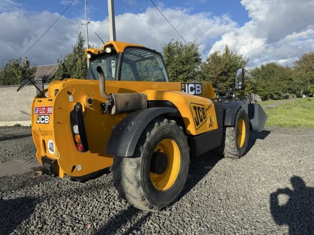 ГАЗ 3110 Волга 2009 у Луцьку на Automoto.ua ГАЗ 3110 Волга, об'ємом двигуна 2.45 л та пробігом 0 тис. км за 43500 $, фото 2 на Automoto.ua