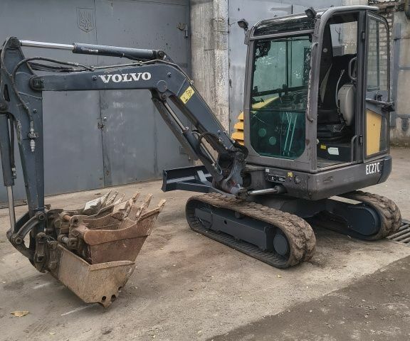 ГАЗ 3110 Волга 2010 в Кривом Роге на Automoto.ua ГАЗ 3110 Волга, объемом двигателя 2.45 л и пробегом 0 тыс. км за 22000 $, фото 1 на Automoto.ua