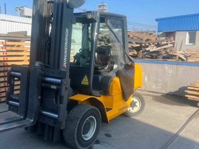 ГАЗ 3110 Волга, об'ємом двигуна 2.45 л та пробігом 0 тис. км за 21615 $, фото 7 на Automoto.ua