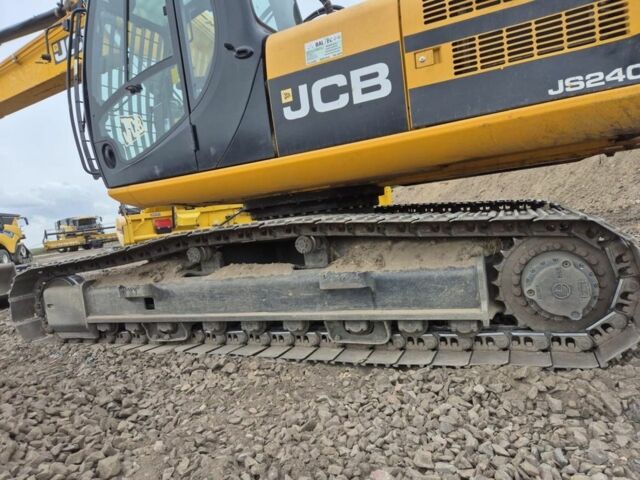 ГАЗ 3110 Волга 2011 в Львове на Automoto.ua ГАЗ 3110 Волга, объемом двигателя 2.45 л и пробегом 0 тыс. км за 65535 $, фото 18 на Automoto.ua