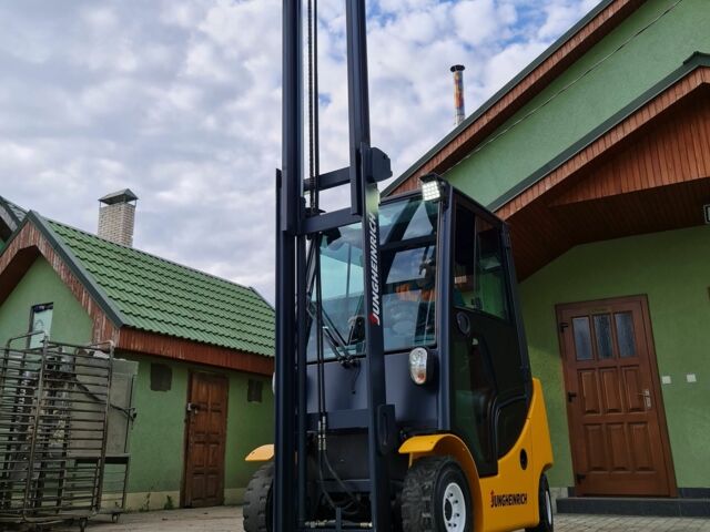 ГАЗ 3110 Волга, объемом двигателя 2.45 л и пробегом 0 тыс. км за 21392 $, фото 9 на Automoto.ua