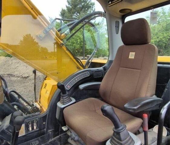 ГАЗ 3110 Волга 2011 в Львове на Automoto.ua ГАЗ 3110 Волга, объемом двигателя 2.45 л и пробегом 0 тыс. км за 65535 $, фото 11 на Automoto.ua