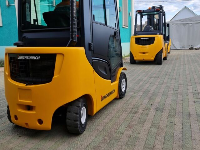 ГАЗ 3110 Волга, объемом двигателя 2.45 л и пробегом 0 тыс. км за 21392 $, фото 6 на Automoto.ua