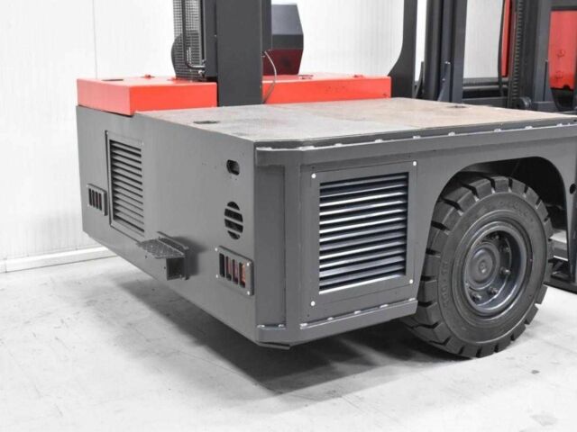 ГАЗ 3110 Волга, об'ємом двигуна 2.45 л та пробігом 0 тис. км за 46658 $, фото 7 на Automoto.ua