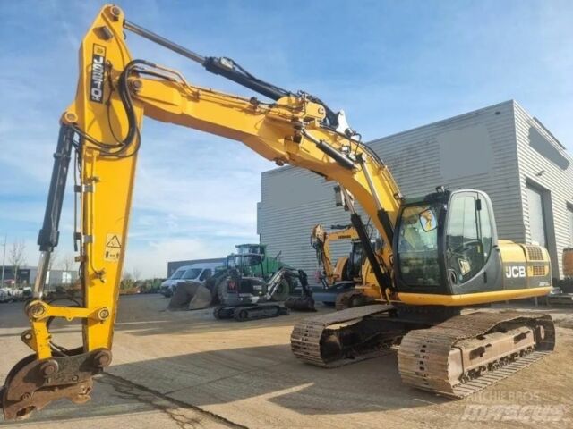 ГАЗ 3110 Волга, объемом двигателя 2.45 л и пробегом 0 тыс. км за 58300 $, фото 15 на Automoto.ua