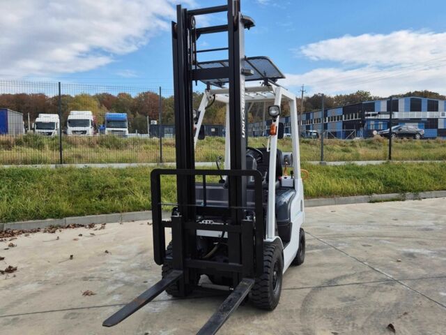 ГАЗ 3110 Волга, об'ємом двигуна 2.45 л та пробігом 0 тис. км за 9340 $, фото 2 на Automoto.ua