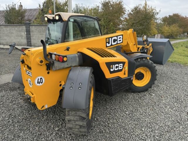 ГАЗ 3110 Волга 2013 в Луцке на Automoto.ua ГАЗ 3110 Волга, объемом двигателя 2.45 л и пробегом 0 тыс. км за 49900 $, фото 5 на Automoto.ua