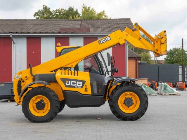 ГАЗ 3110 Волга, об'ємом двигуна 2.45 л та пробігом 0 тис. км за 54160 $, фото 4 на Automoto.ua