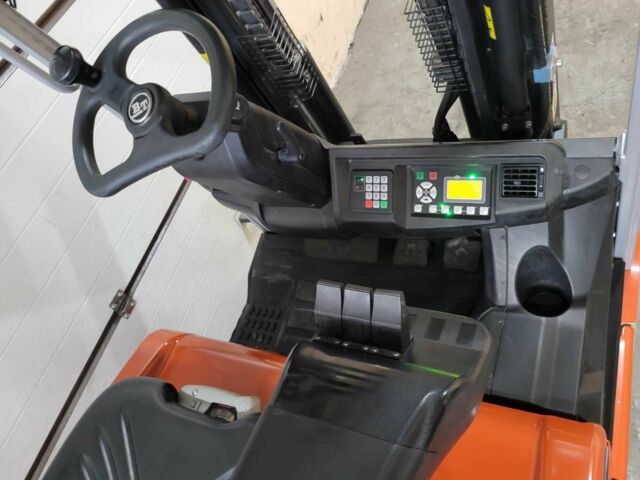 ГАЗ 3110 Волга, об'ємом двигуна 2.45 л та пробігом 0 тис. км за 16092 $, фото 13 на Automoto.ua