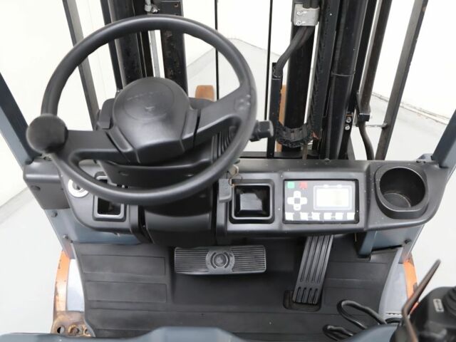 ГАЗ 3110 Волга, об'ємом двигуна 2.45 л та пробігом 0 тис. км за 10417 $, фото 2 на Automoto.ua