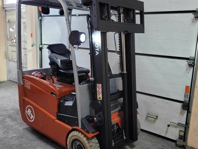 ГАЗ 3110 Волга, об'ємом двигуна 2.45 л та пробігом 0 тис. км за 16092 $, фото 7 на Automoto.ua