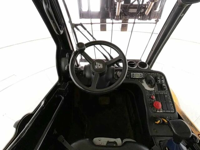 ГАЗ 3110 Волга, объемом двигателя 2.45 л и пробегом 0 тыс. км за 34798 $, фото 5 на Automoto.ua