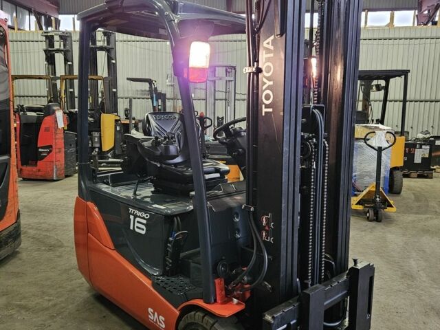 ГАЗ 3110 Волга, объемом двигателя 2.45 л и пробегом 0 тыс. км за 16797 $, фото 5 на Automoto.ua