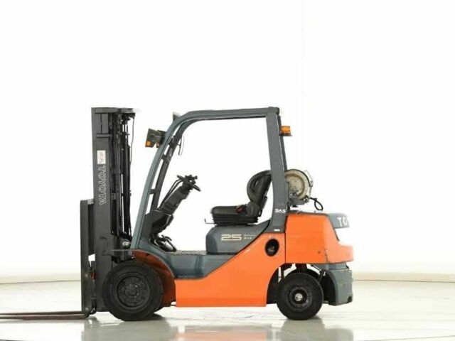 ГАЗ 3110 Волга, об'ємом двигуна 2.45 л та пробігом 0 тис. км за 17929 $, фото 2 на Automoto.ua