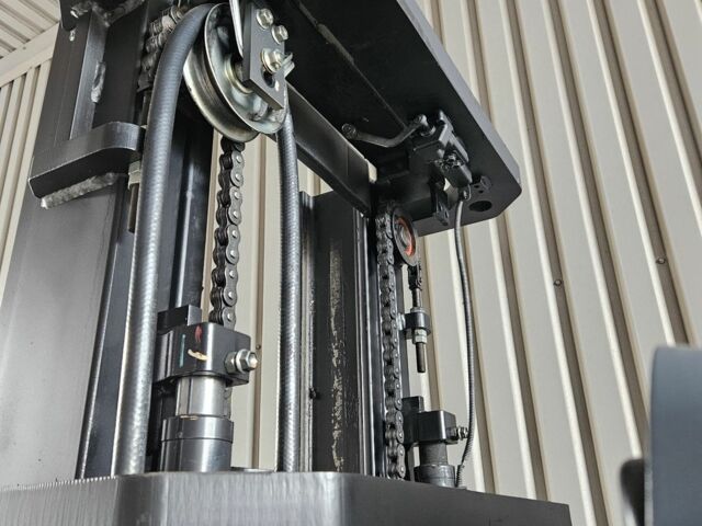 ГАЗ 3110 Волга, об'ємом двигуна 2.45 л та пробігом 0 тис. км за 20620 $, фото 6 на Automoto.ua