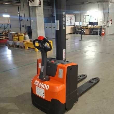 ГАЗ 3110 Волга, об'ємом двигуна 2.45 л та пробігом 0 тис. км за 8041 $, фото 1 на Automoto.ua