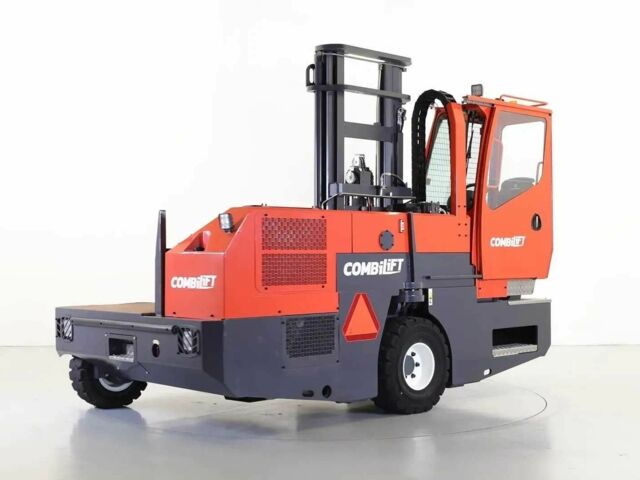 ГАЗ 3110 Волга, об'ємом двигуна 2.45 л та пробігом 0 тис. км за 98914 $, фото 2 на Automoto.ua