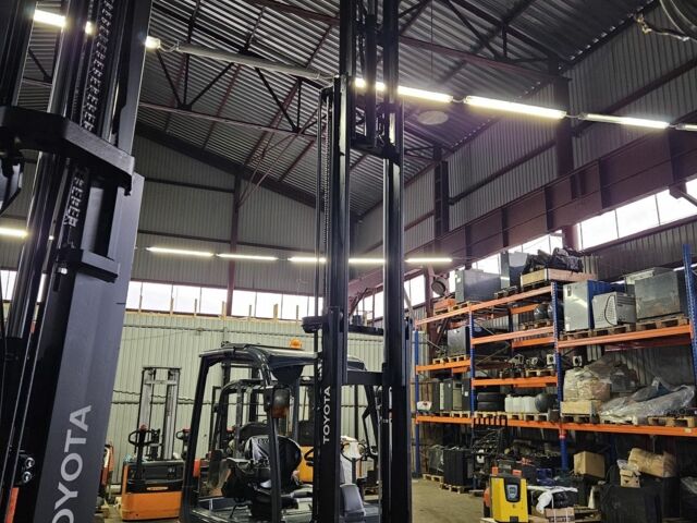 ГАЗ 3110 Волга, объемом двигателя 2.45 л и пробегом 0 тыс. км за 16797 $, фото 12 на Automoto.ua