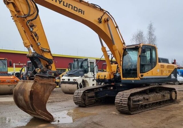 ГАЗ 3110 Волга, объемом двигателя 2.45 л и пробегом 0 тыс. км за 110431 $, фото 2 на Automoto.ua