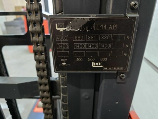 ГАЗ 3110 Волга, об'ємом двигуна 2.45 л та пробігом 0 тис. км за 8405 $, фото 2 на Automoto.ua