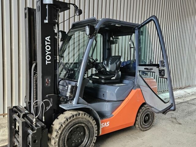 ГАЗ 3110 Волга, об'ємом двигуна 2.45 л та пробігом 0 тис. км за 21894 $, фото 3 на Automoto.ua